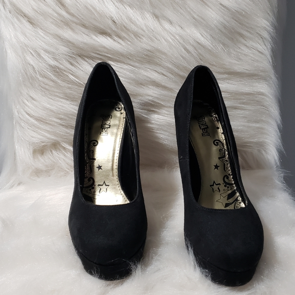 BLACK PLATFORM HEELS SIZE 10